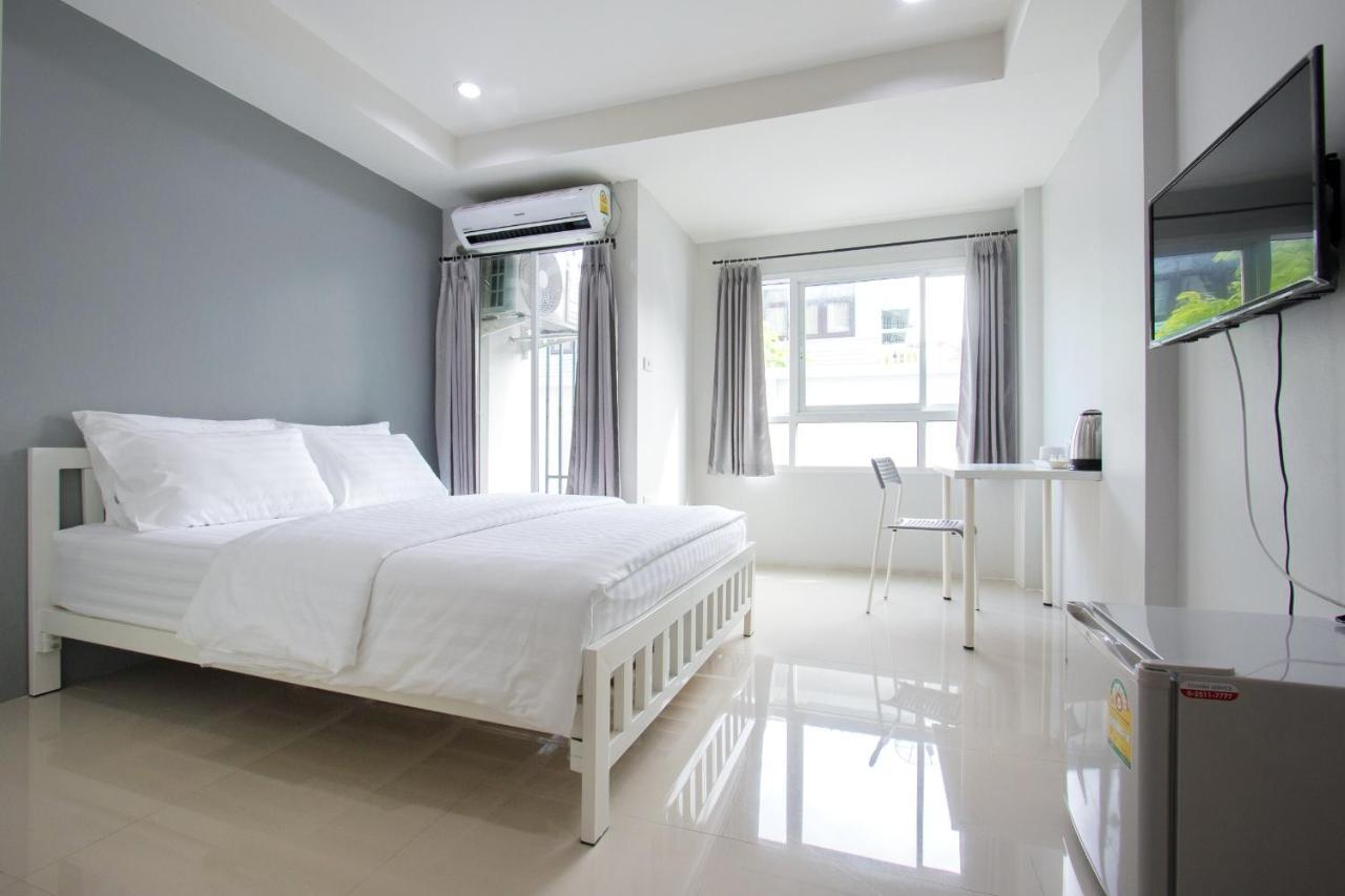 Nw Apartment Lasalle 59 Bangkok Eksteriør bilde