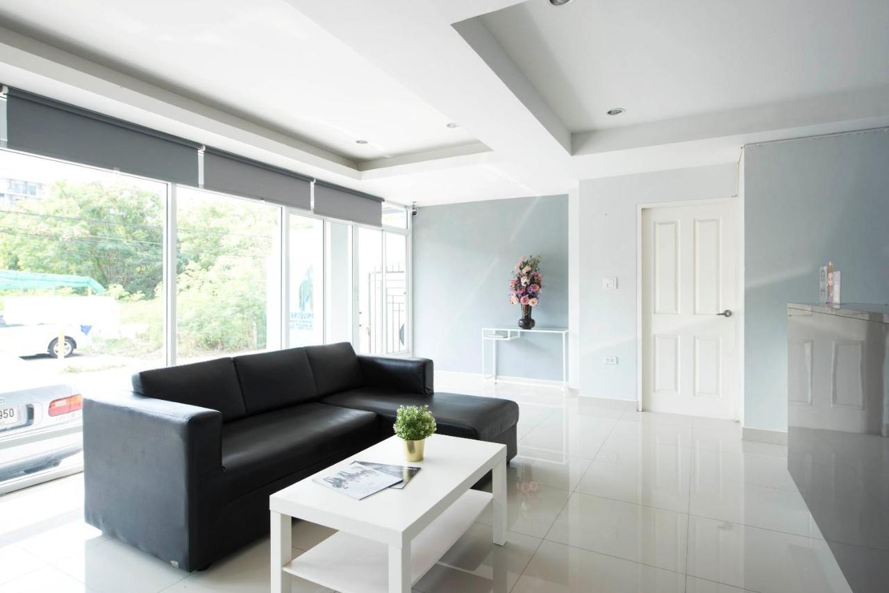 Nw Apartment Lasalle 59 Bangkok Eksteriør bilde